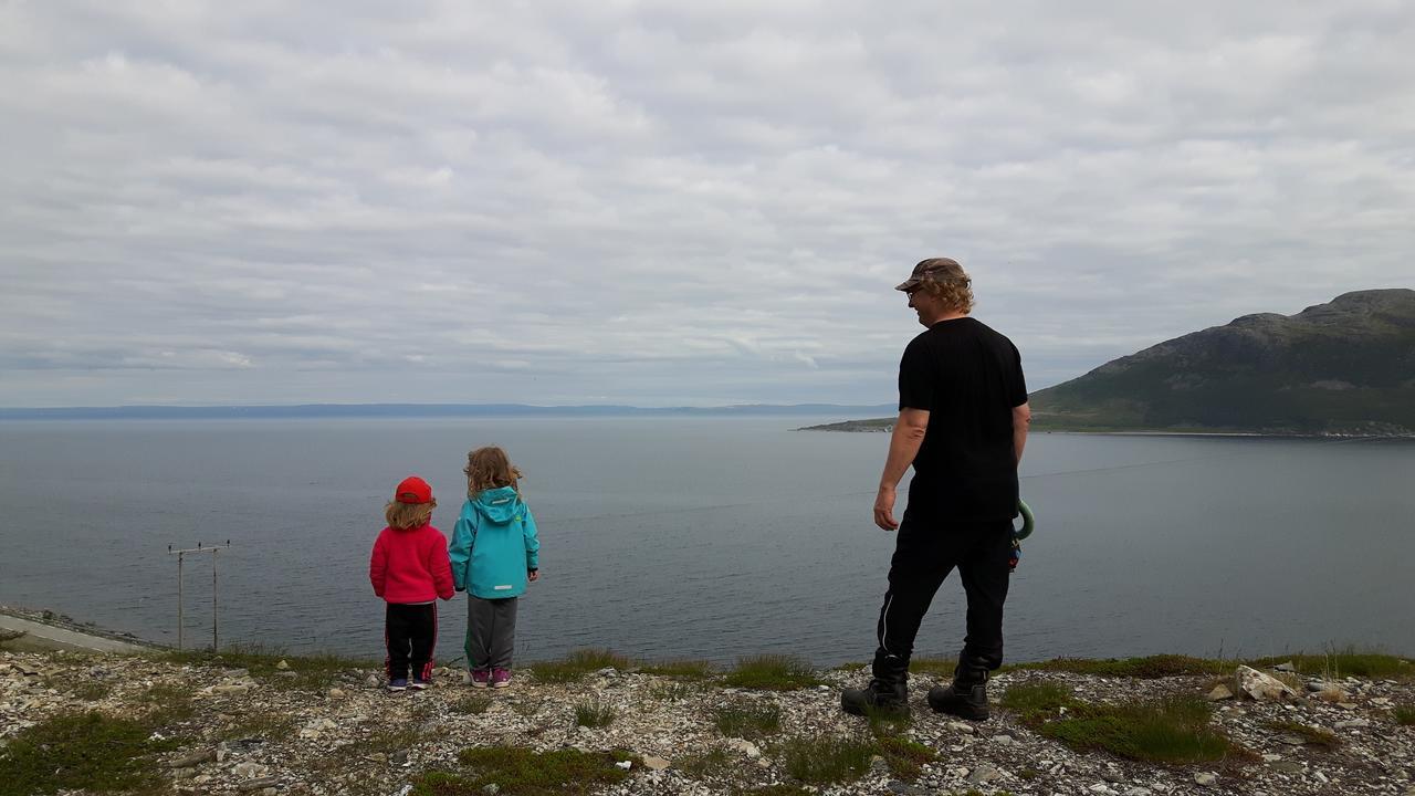 Olderfjord Turistsenter Hotel Russenes Luaran gambar